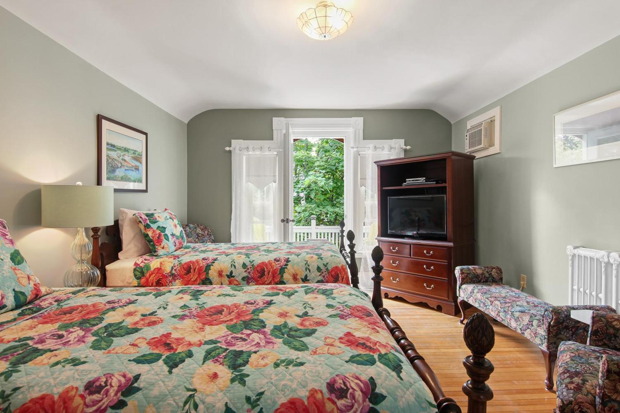The Dawson House Bed & Breakfast Charlottetown Exteriör bild