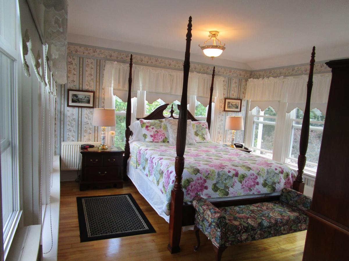 The Dawson House Bed & Breakfast Charlottetown Exteriör bild